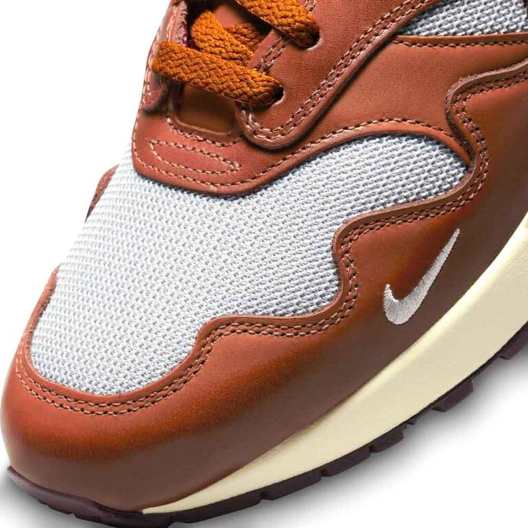 NIKE -10