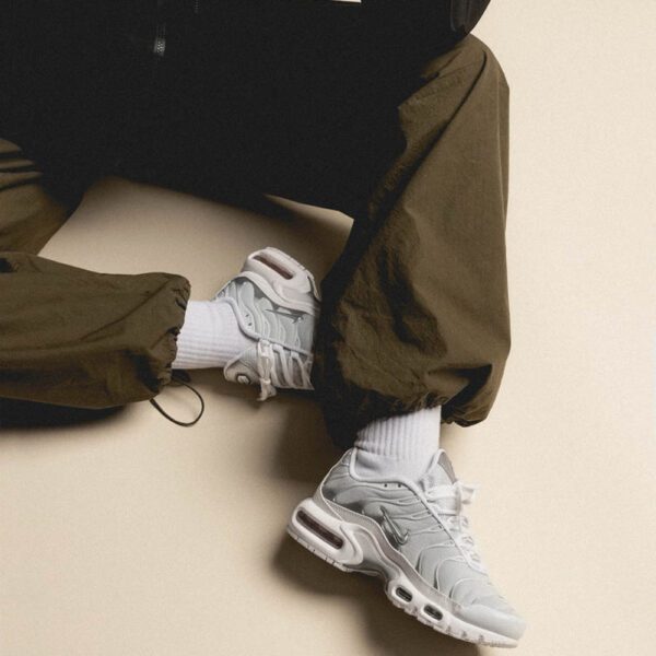 کتونی  Nike مدل Air Max TN - FV0952-100 - Image 8