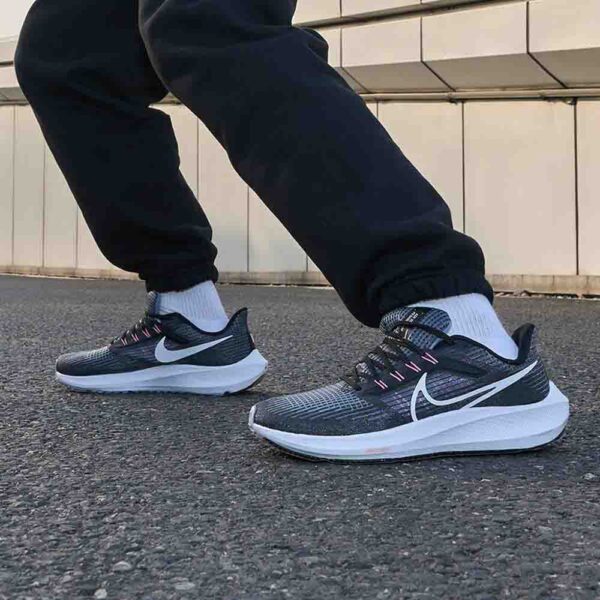 کفش دویدن  Nike مدل Air Zoom Pegasus 39 - DH4071-010 - Image 7