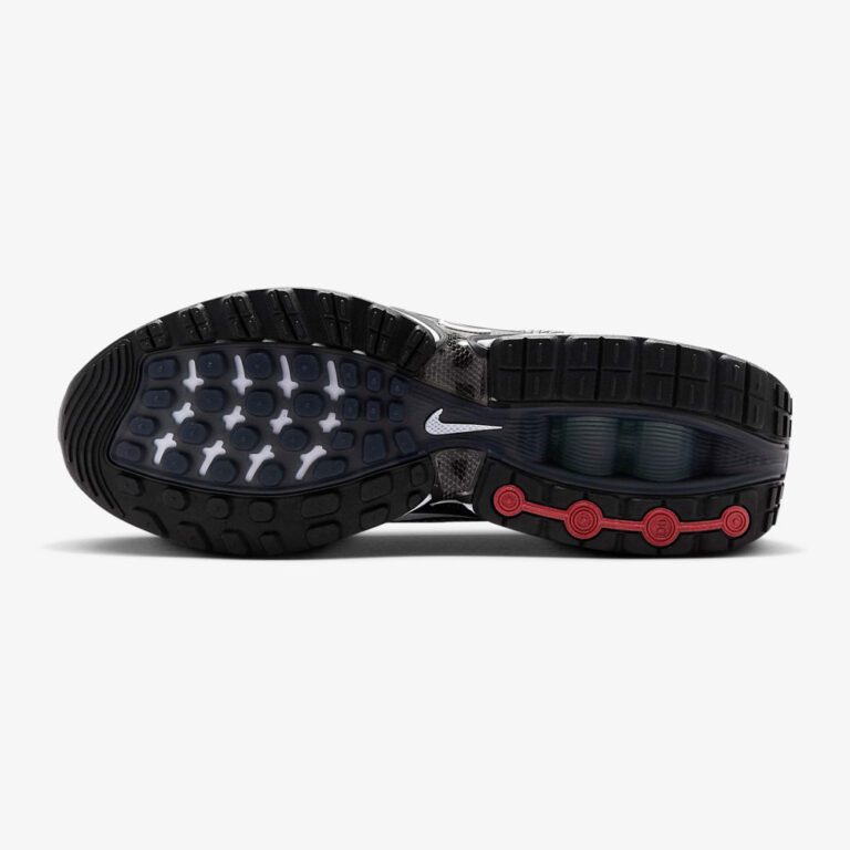 کتونی اورجینال برند Nike مدل Air Max DN رنگ مشکی و سفید نمای زیره