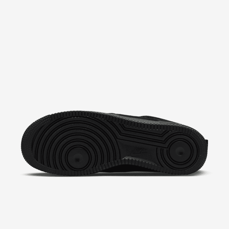 کتونی اورجینال برند Nike مدل Air Force 1 LV8 رنگ مشکی نمای زیره