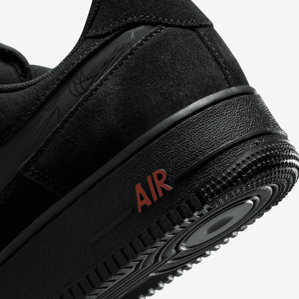 کتونی اورجینال برند Nike مدل Air Force 1 LV8 رنگ مشکی نمای بغل دهانه و زیره