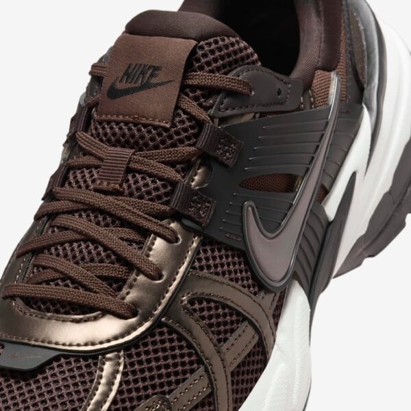 کتونی اورجینال برند Nike مدل V2K RUN Velvet Brown - HJ4497-200 - Image 7