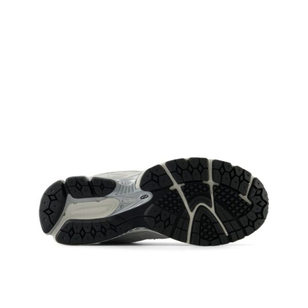 کتونی اورجینال برند New Balance مدل 2002R - M2002RFH - Image 4
