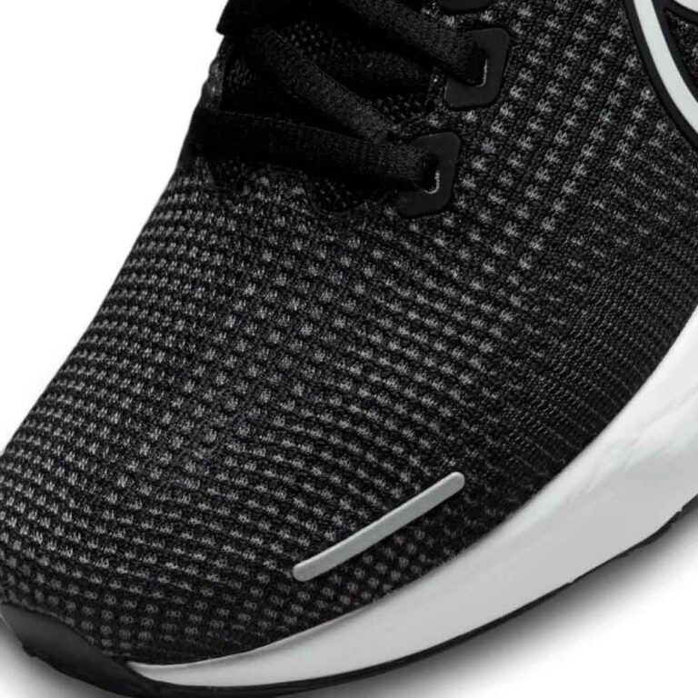 BLACK WHITE-16