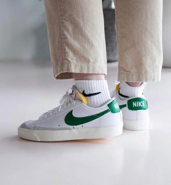 کتونی اورجینال برند Nike مدل Blazer Low 77 - da6364-115 - Image 9