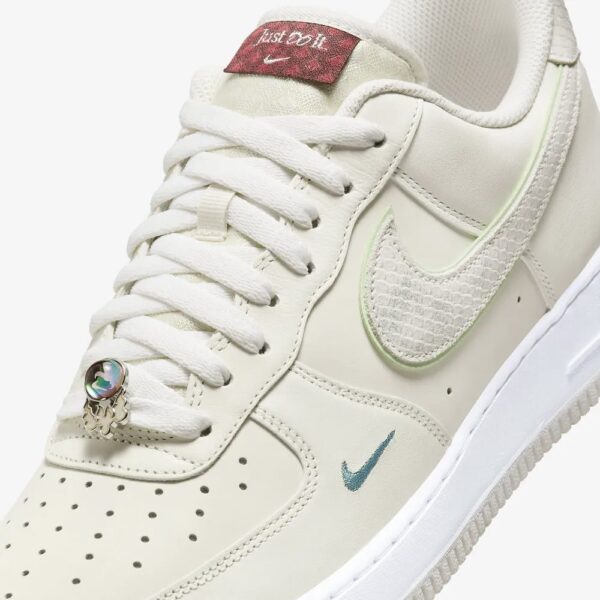 کتونی اورجینال برند Nike مدل Air Force 1 - FZ5052-131 - Image 7