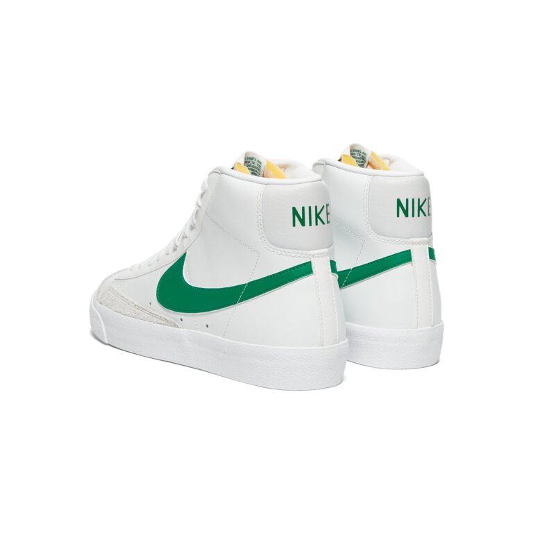 Nike_BQ6806-127_BlazerMid_77VintageSUMMITWHITEMALACHITE-PHOTONDUST-WHITE-04
