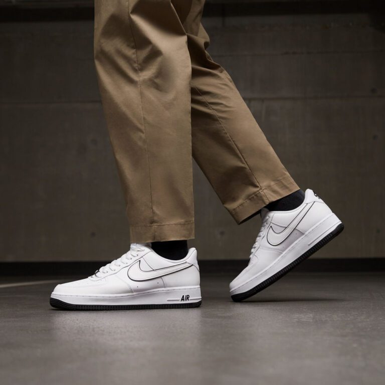 WHITE BLACK -9