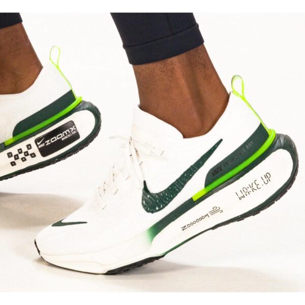 کفش دویدن اورجینال Nike مدل Invincible Run 3 - FZ4018-100 - Image 9