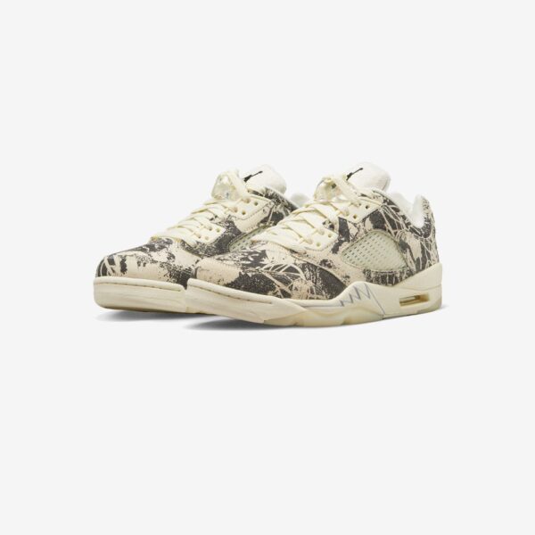 کتونی روزمره اورجینال Nike مدل Jordan 5 Low - DA8016-100 - Image 2