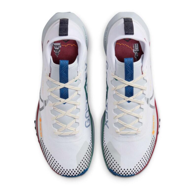white nike -8