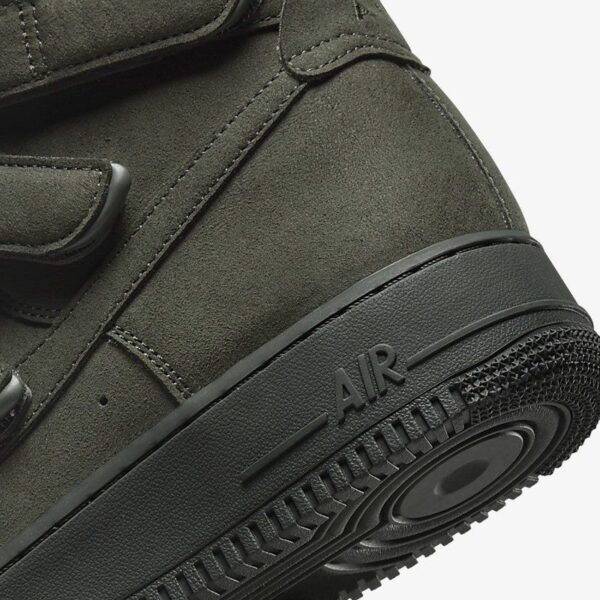 کتونی اورجینال برند Nike مدل Air Force 1 High x Billie Eilish - DM7926-300 - Image 8