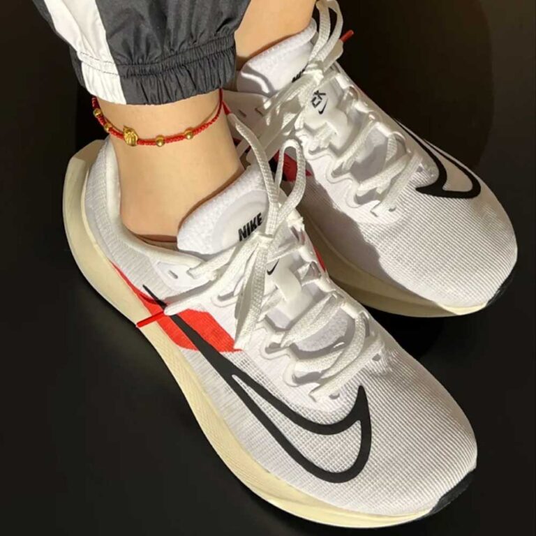 NIKE -10