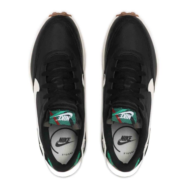 NIKE (2 of 7)
