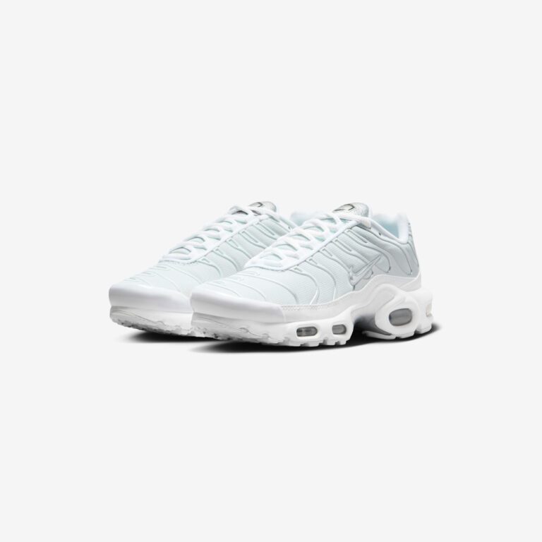 NIKE -3