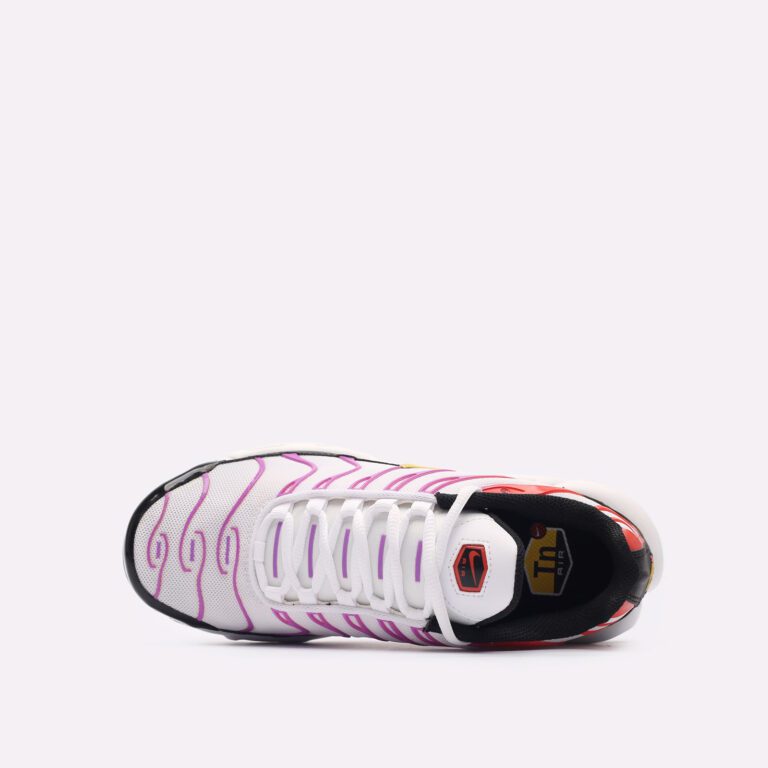 NIKE -6-3