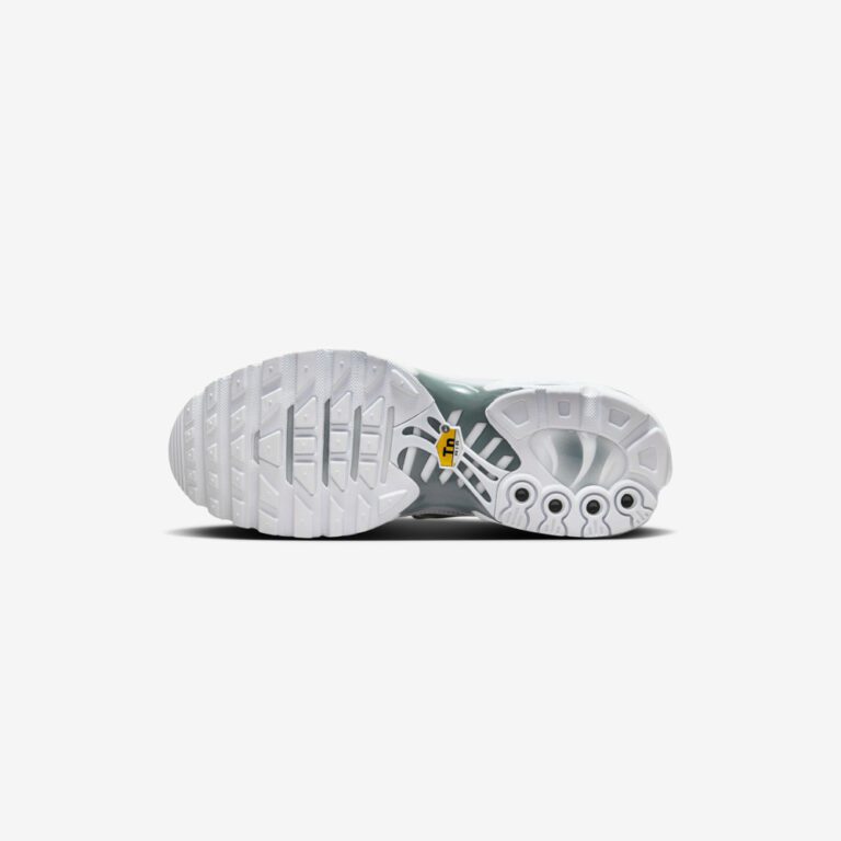 NIKE -7