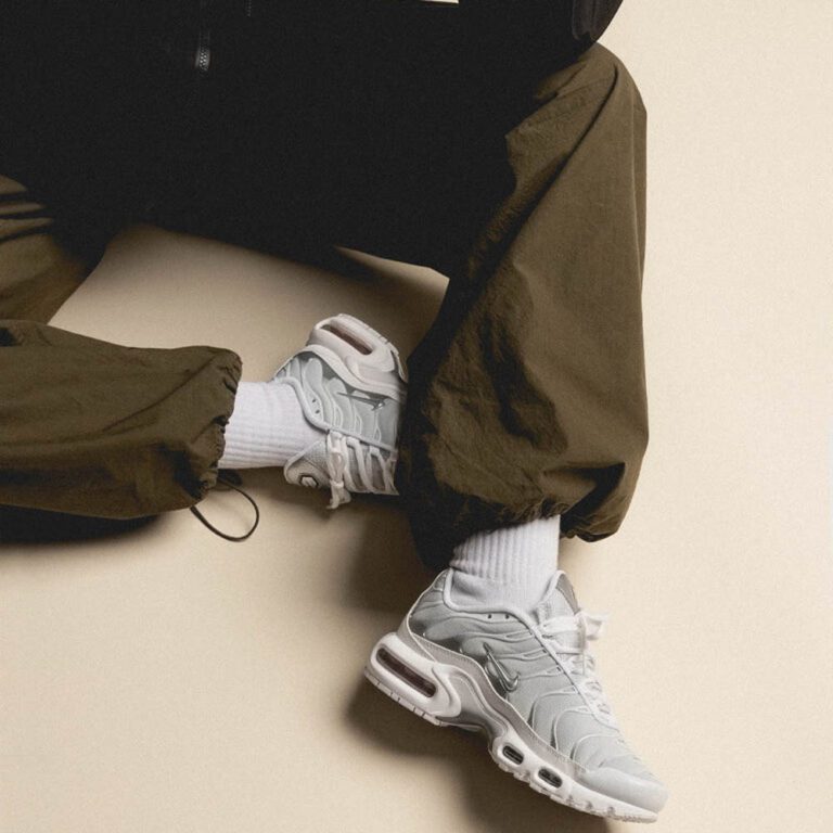 NIKE -9
