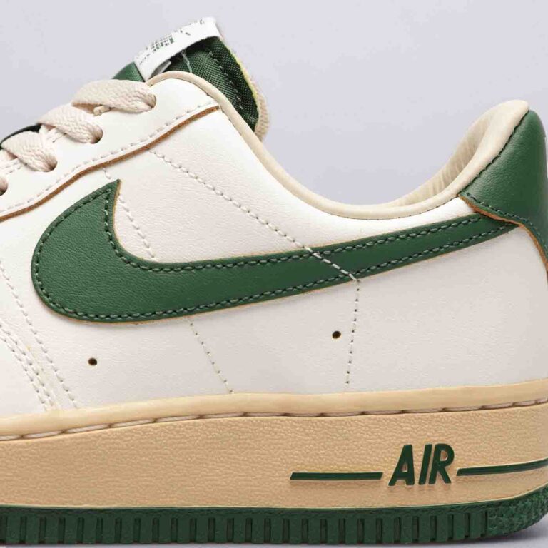 NIKE AIR1-10-7
