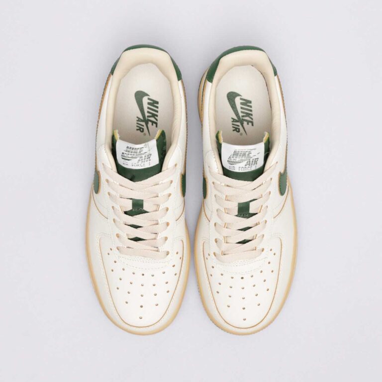 NIKE AIR1-6-7
