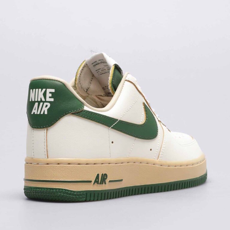 NIKE AIR1-8-7