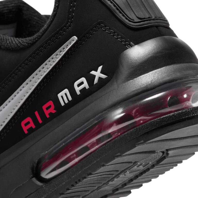 NIKE BLACK -10