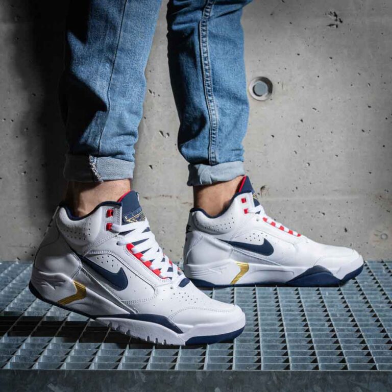 NIKE WHITE -11