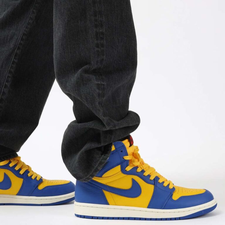 NIKE WHITE BLUE YELLOW-9
