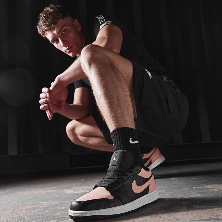 air-jordan-1-low-black-arctic-orange-553558-034-16200673534191