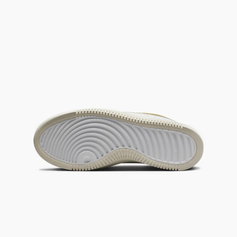 ly_nike-court-vision-alta-for-woman-white-and-beige-3_1707406607