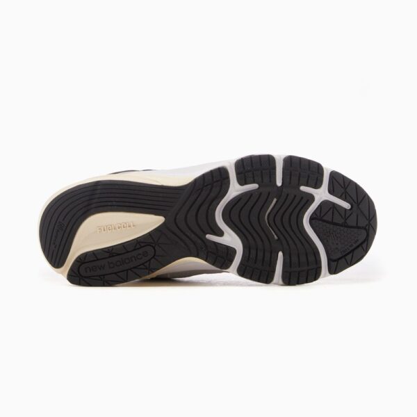 کفش دویدن اورجینال برند New Balance مدل 990 - U990TG6 - Image 4