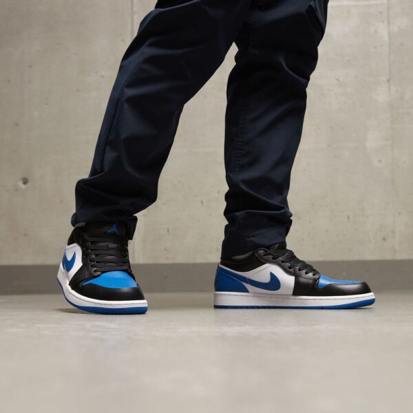 کتونی اورجینال برند Nike مدل Jordan 1 Low - 553558-140 - Image 9