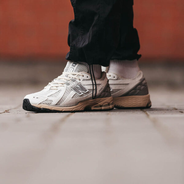 کتونی اورجینال برند New Balance مدل 1906 - M1906RFI - Image 7