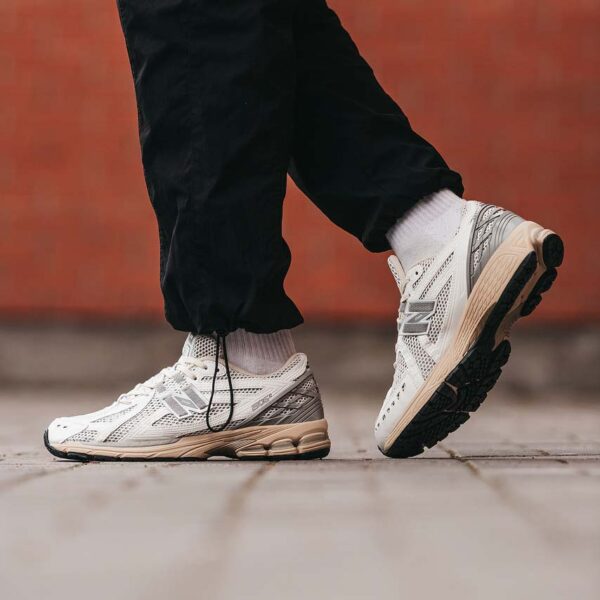 کتونی اورجینال برند New Balance مدل 1906 - M1906RFI - Image 8