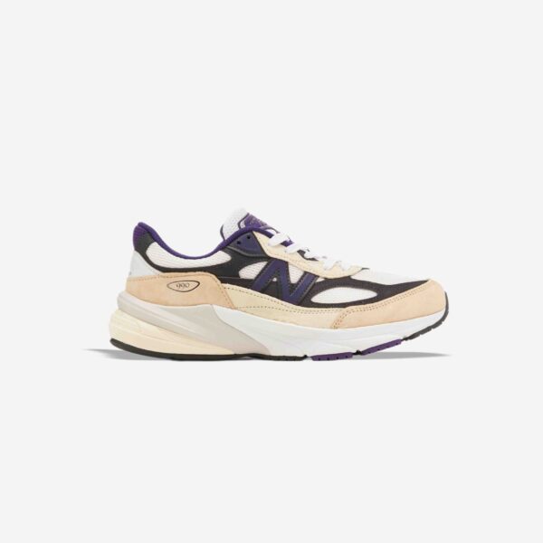 کتونی اورجینال برند New Balance مدل 990 V 6 - U990WB6