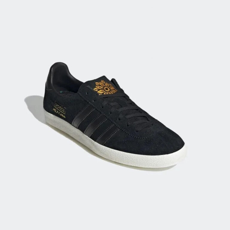کتونی اورجینال برند Adidas مدل Mexicana رنگ مشکی نمای روبرو جهت دار