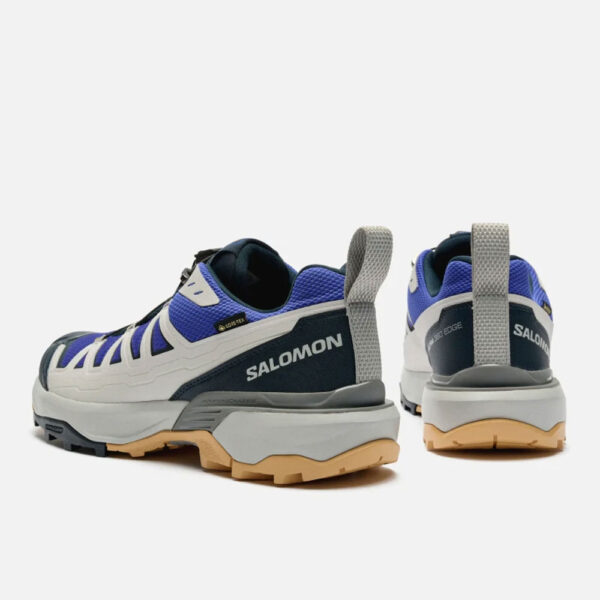 کفش دویدن طبیعت اورجینال برند Salomon مدل X Ultra 360 Edge Gore-Tex رنگ بنفش و طوسی نمای جهت دار از پشت کفش