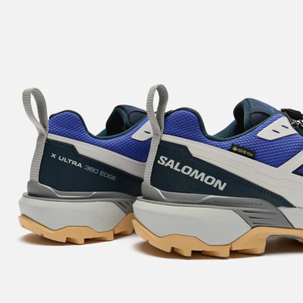 کفش دویدن طبیعت اورجینال برند Salomon مدل X Ultra 360 Edge Gore-Tex رنگ بنفش و طوسی از نمای پشتی و دهانه کفش