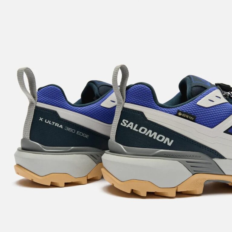 کفش دویدن طبیعت اورجینال برند Salomon مدل X Ultra 360 Edge Gore-Tex رنگ بنفش و طوسی از نمای پشتی و دهانه کفش
