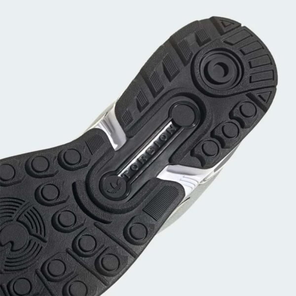 کتونی اورجینال برند Adidas مدل Flux رنگ خاکستری با جزئیات مشکی نمای زیره