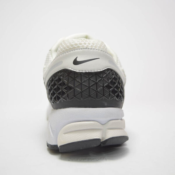 کفش دویدن و روزمره اورجینال Nike مدل Vomero 5 - FB9149-101 - Image 5