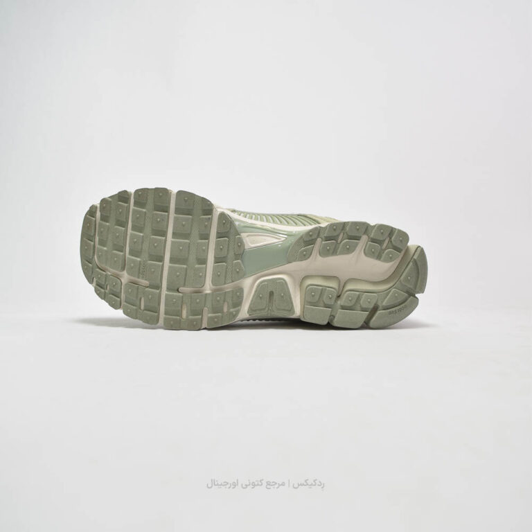 Nike Vomero 5 HF1553-300-4
