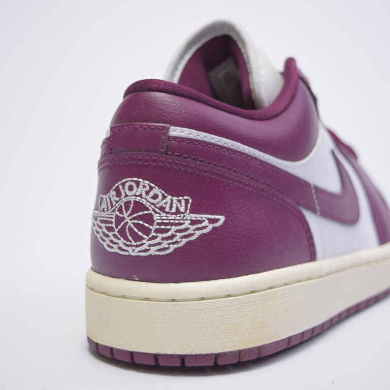 Jordan 1 Low DC0774-161 (5 of 9)