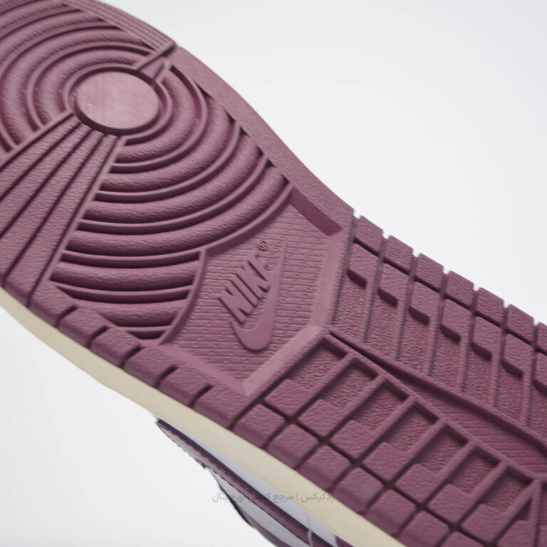 Jordan 1 Low DC0774-161 (8 of 9)