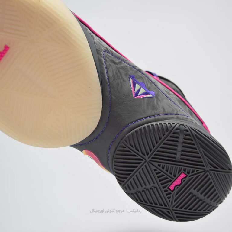 Lebron 22 FZ1094-001 (10 of 10)