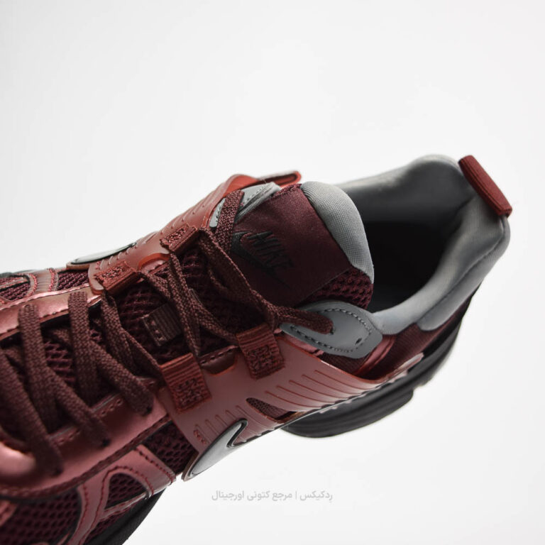 NIKE V2K RUN HJ4497-600 (7 of 10)