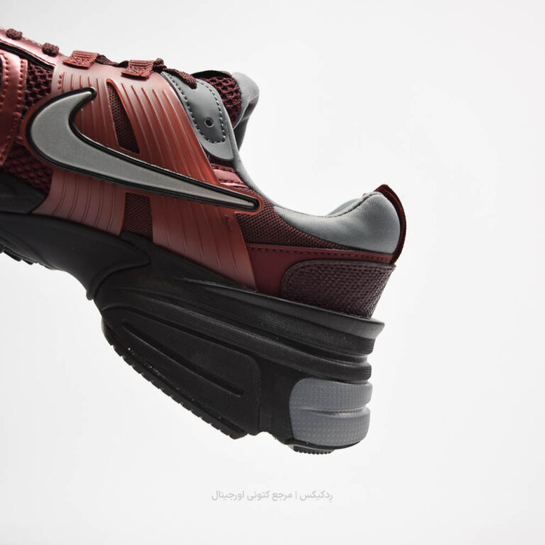 NIKE V2K RUN HJ4497-600 (9 of 10)