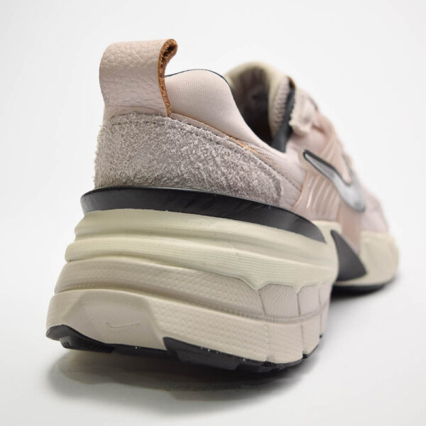کتونی  Nike مدل V2K Run - FN6703-001 - Image 8