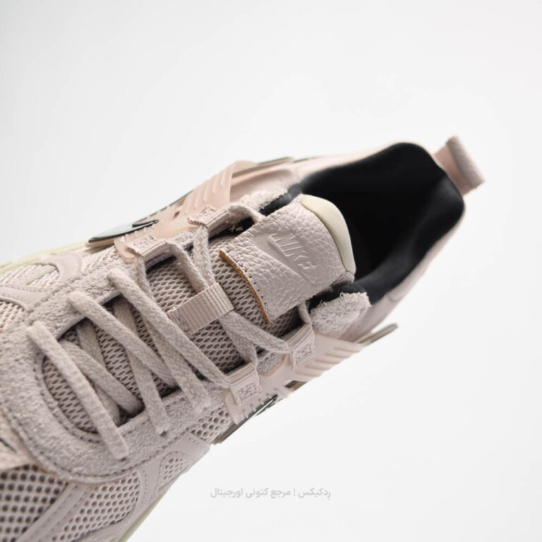 Nike V2K run Fn6703-001 (7 of 10)